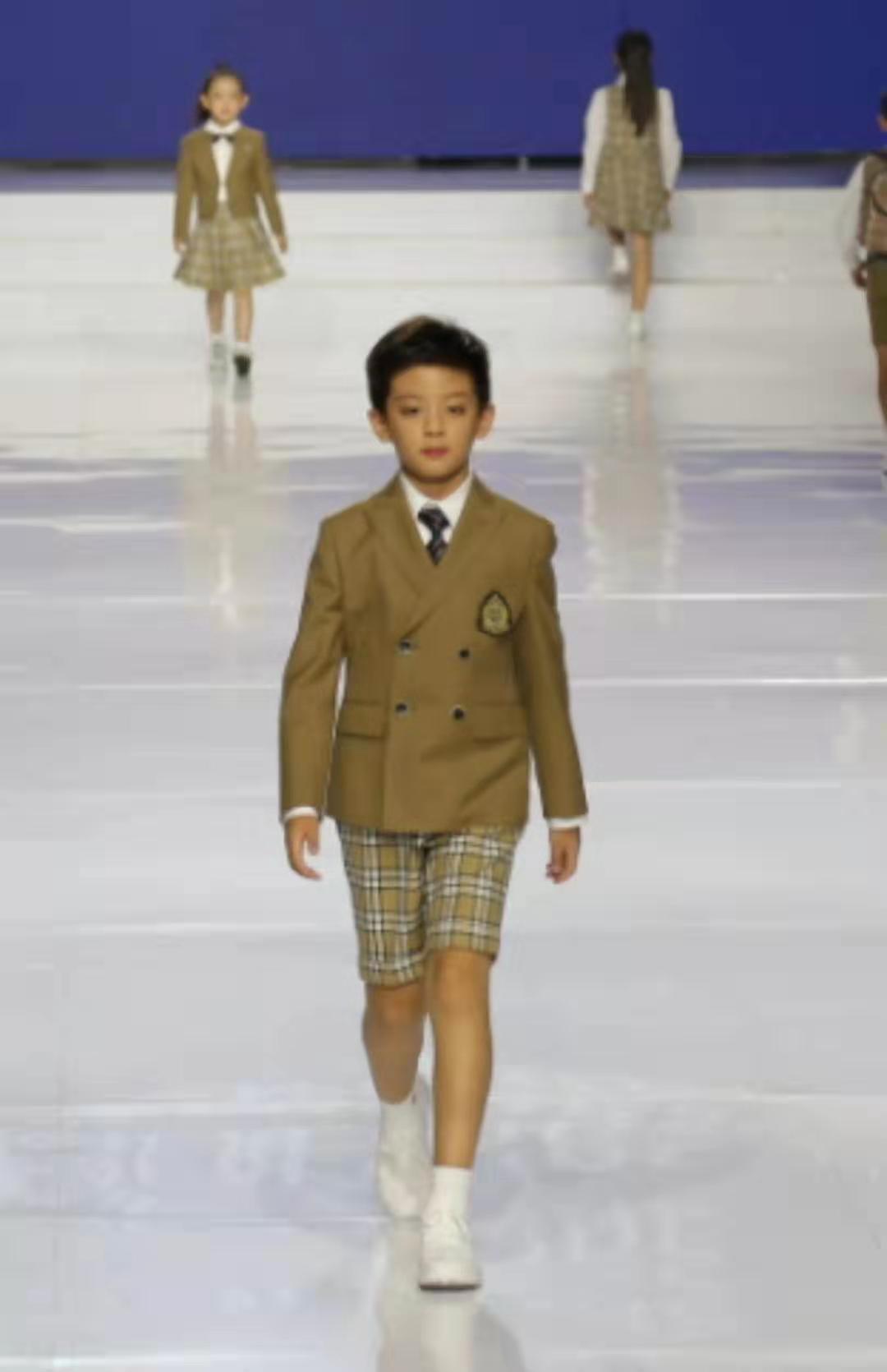 大连模特学校